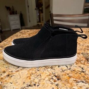 TOMS Bryce Black Suede Slip On Sneaker Women’s Size 7.5